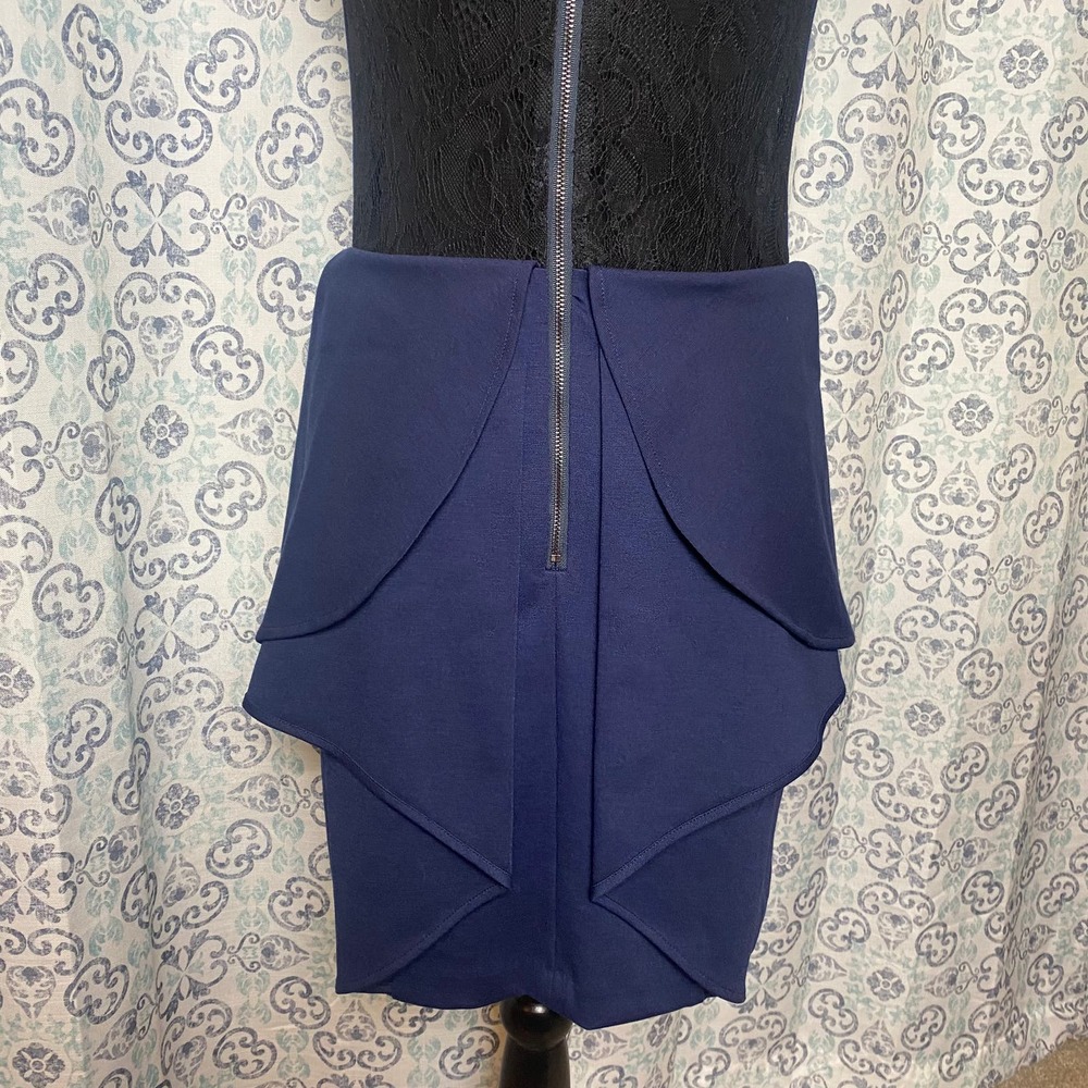 BCBGeneration NWT Womens‎ Size 6 Sleeveless Navy Dress - Picture 5 of 12